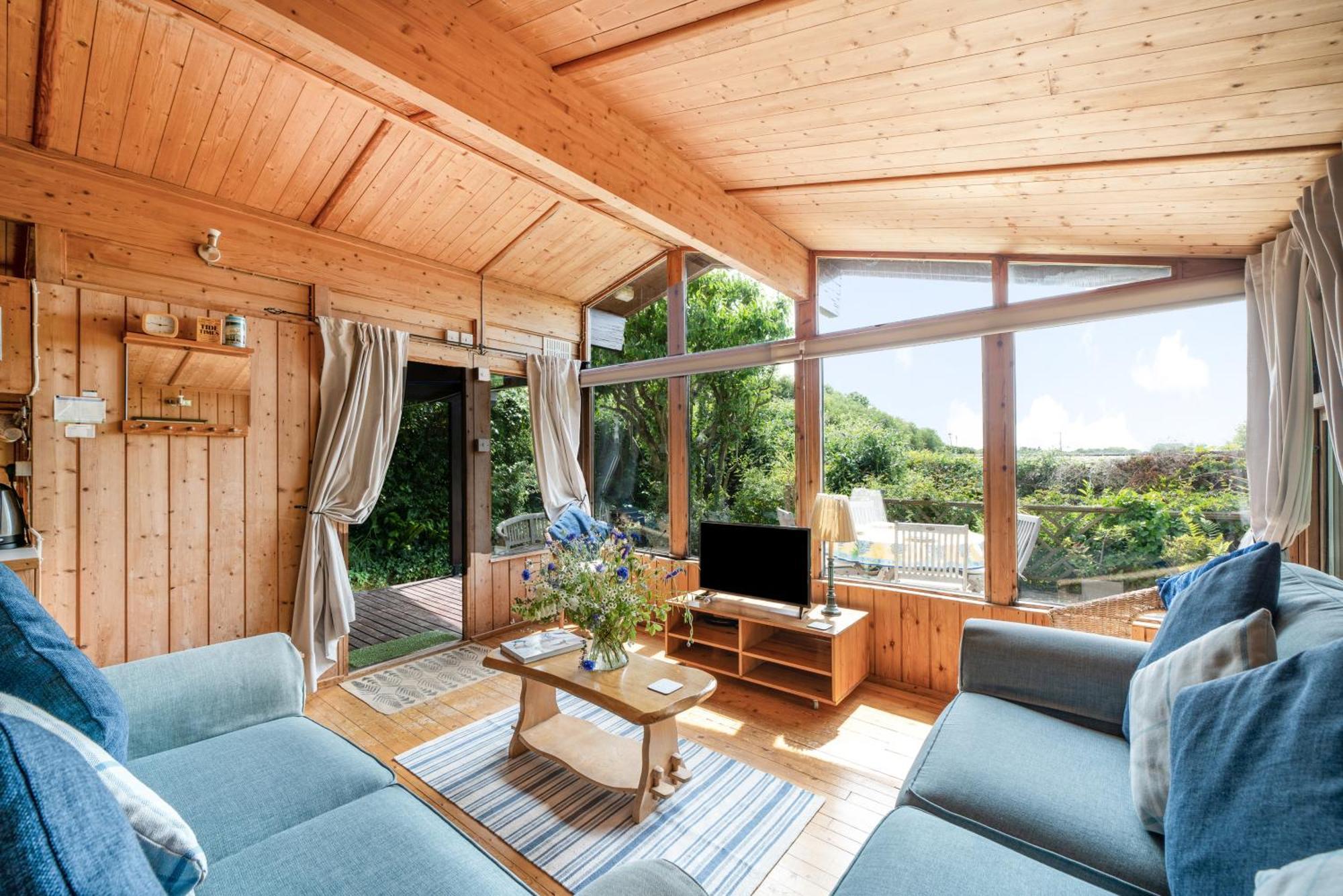 Scandinavian Style Lodge In Rock Wadebridge Exteriér fotografie